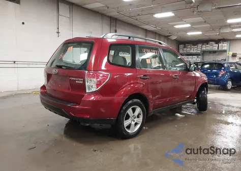 2011 Subaru Forester 2.5X z USA, uszkodzony, nr VIN JF2SHABCXBH701567